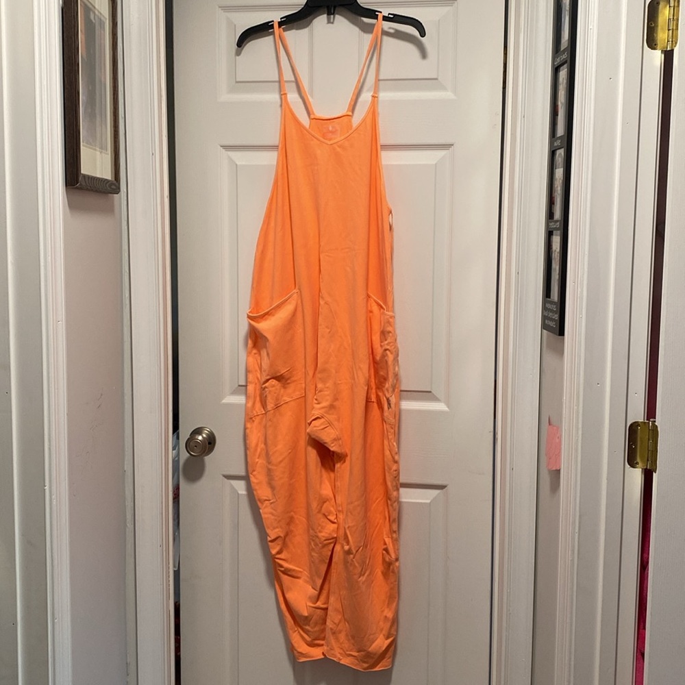 Free People Hot Shot, coral, size M, NWOT